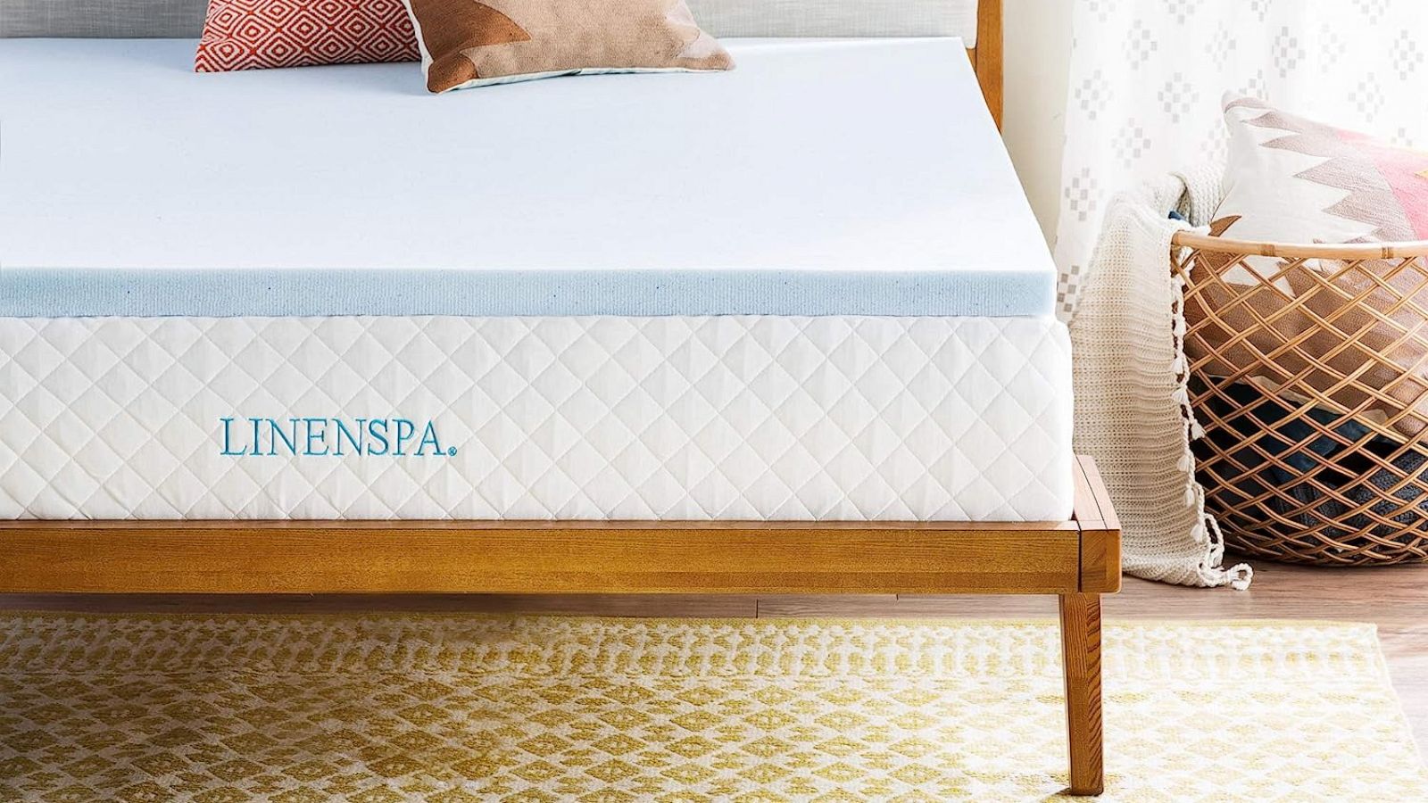 PHOTO: Linenspa 2 Inch Memory Foam Mattress Topper