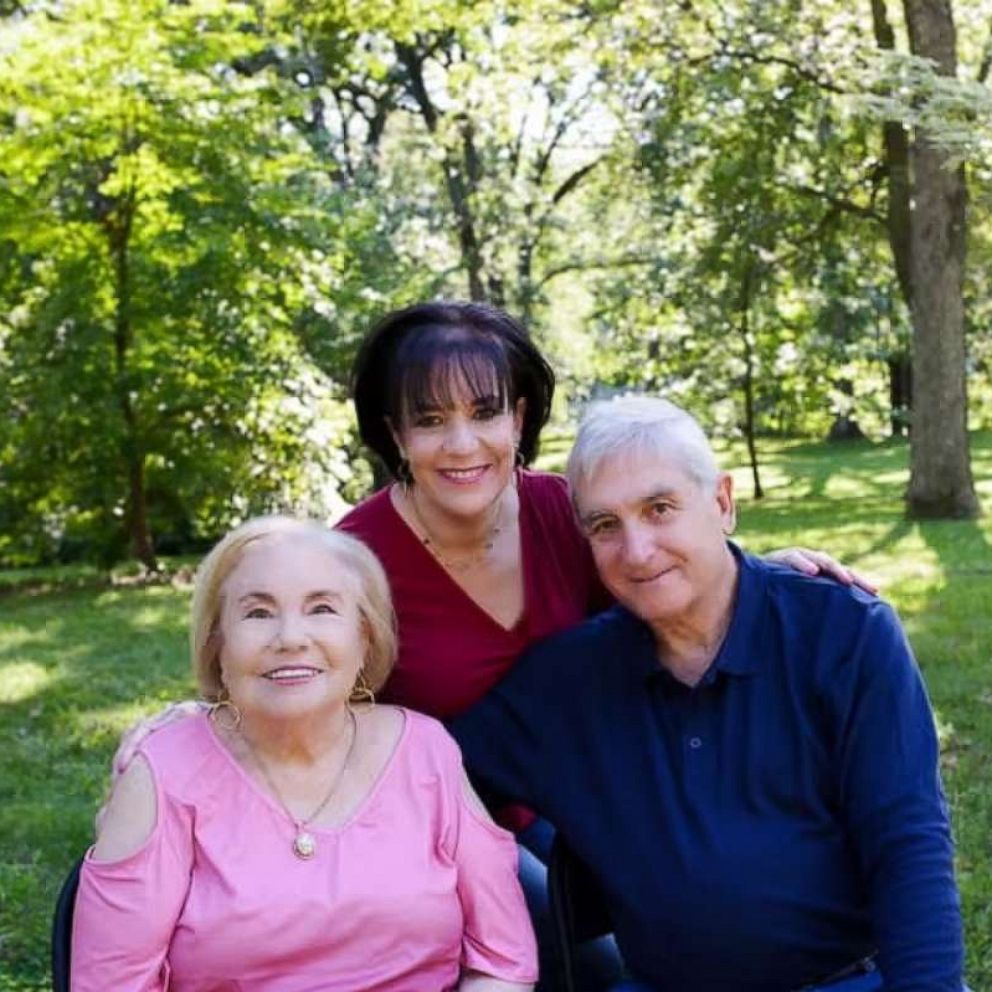 PHOTO: Sharon Dunski Vermont poses with her mother and father.