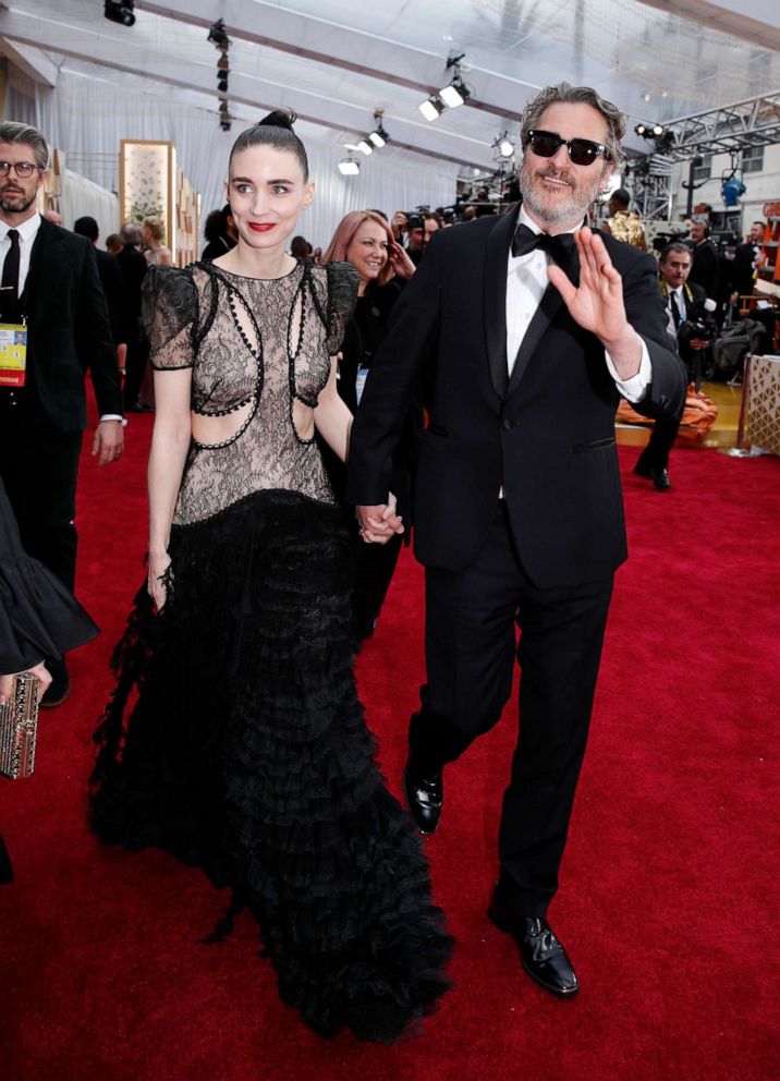 PHOTO: Joaquin Phoenix and Rooney Mara