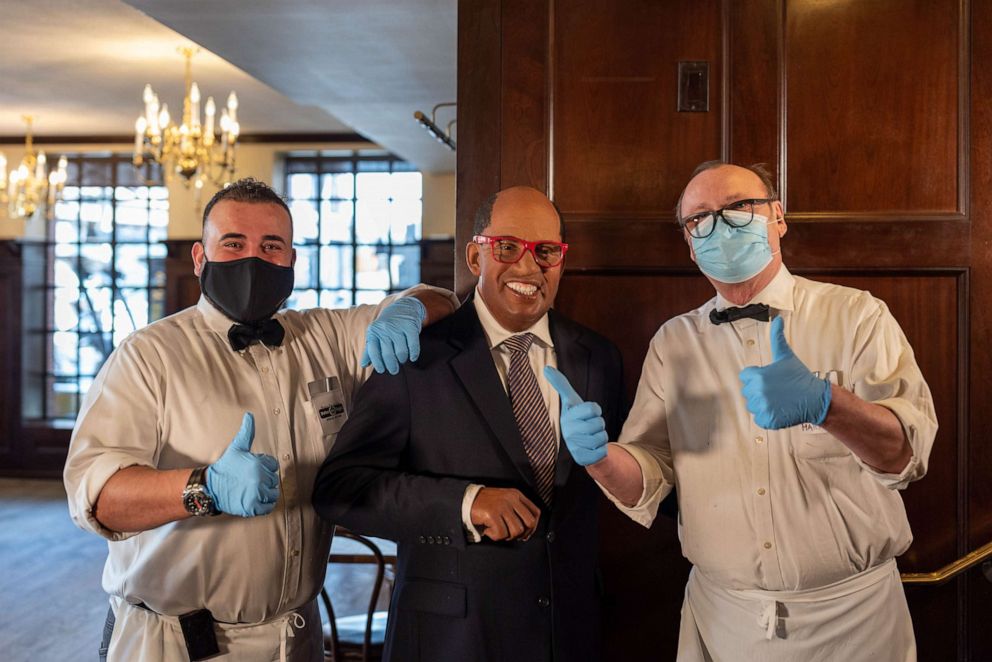 PHOTO: Al Roker's wax statue from Madame Tussauds inside Peter Luger Steak House.