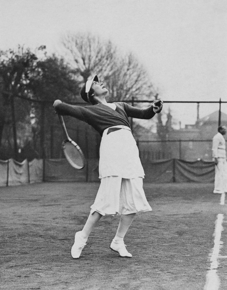 'Skorts' and tennis skirts are back! Get in on this season's throwback ...