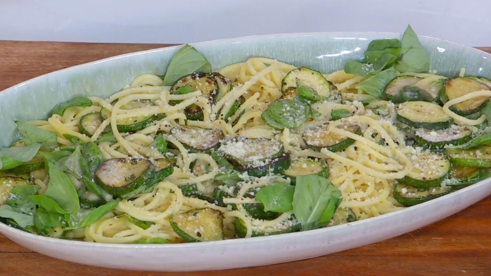 PHOTO: Chef Anthony Vitolo shares his spaghetti n'erano recipe on "GMA3."