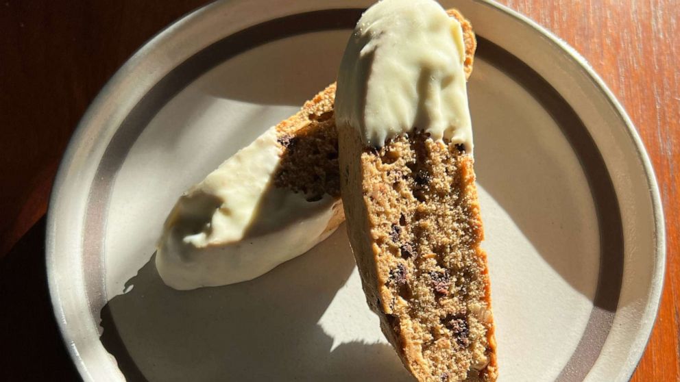 VIDEO: 12 Days of Christmas Cookies: Make this cappuccino biscotti
