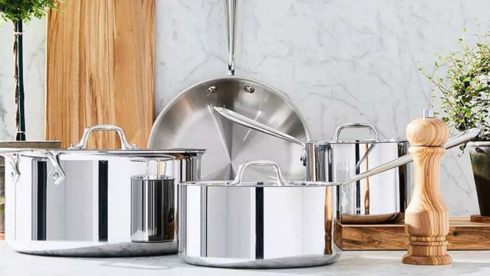 PHOTO: All-Clad Stainless Steel 7-Piece Cookware Set