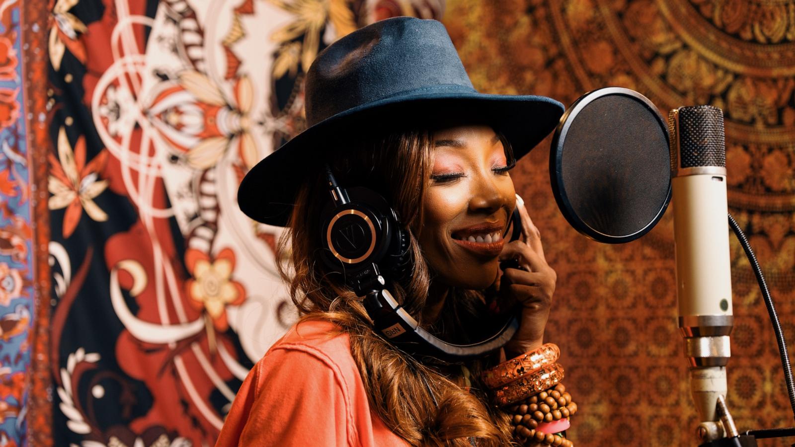 PHOTO: Brandy appears in this photo.