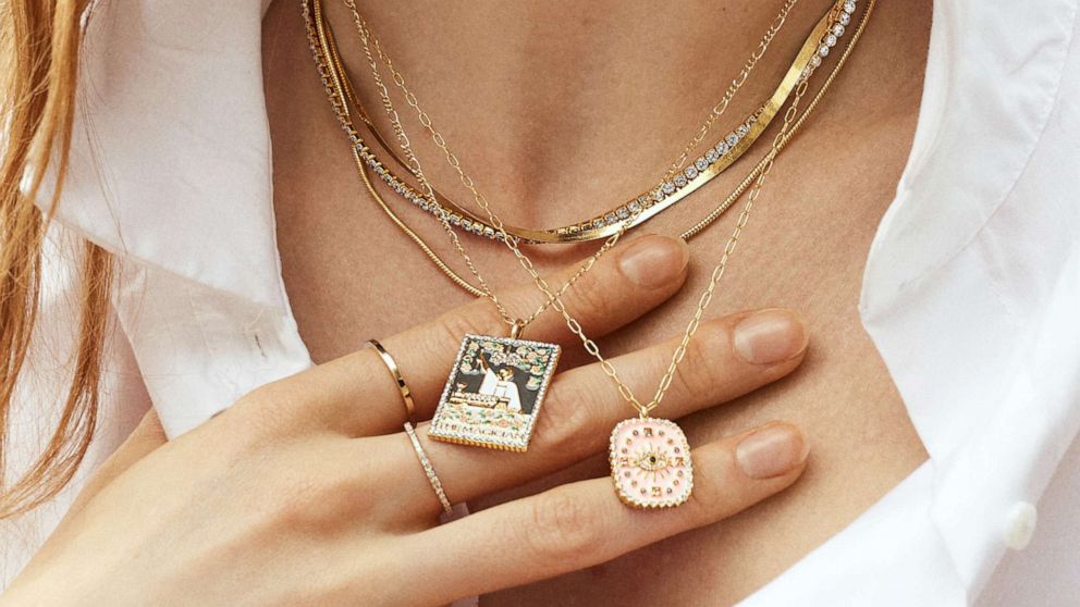 How To Layer Necklaces Like An Expert