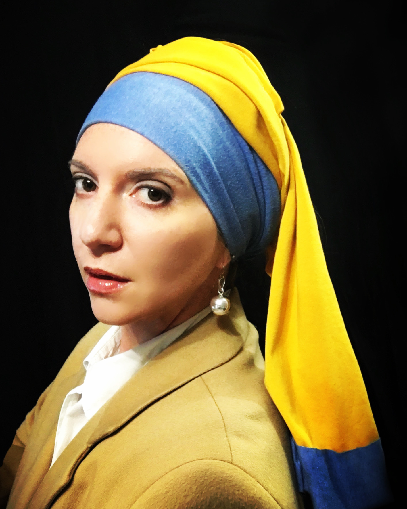PHOTO: Jennifer De Angelo-Baxter dressed up as “Girl with a Pearl Earring.”