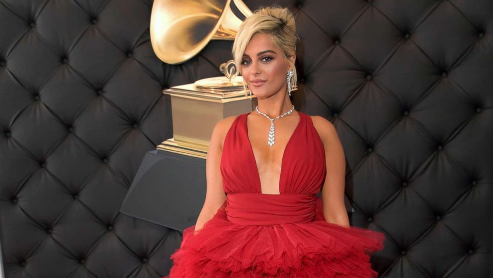 variabel Bi forening Bebe Rexha stuns in red Grammys gown after being called 'too big' to dress:  'I just want other girls to love their bodies' - Good Morning America