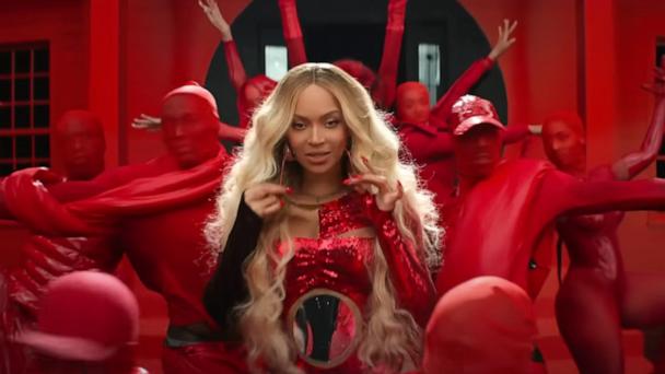 Ben Affleck, Beyoncé, Budweiser Clydesdales and more top Super Bowl ads -  Good Morning America