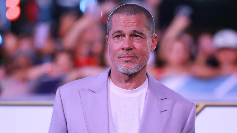 Brad Pitt poses for a photo during the fan event for "F1: The Movie" on June 09, 2025 in Naucalpan de Juarez, Mexico. 