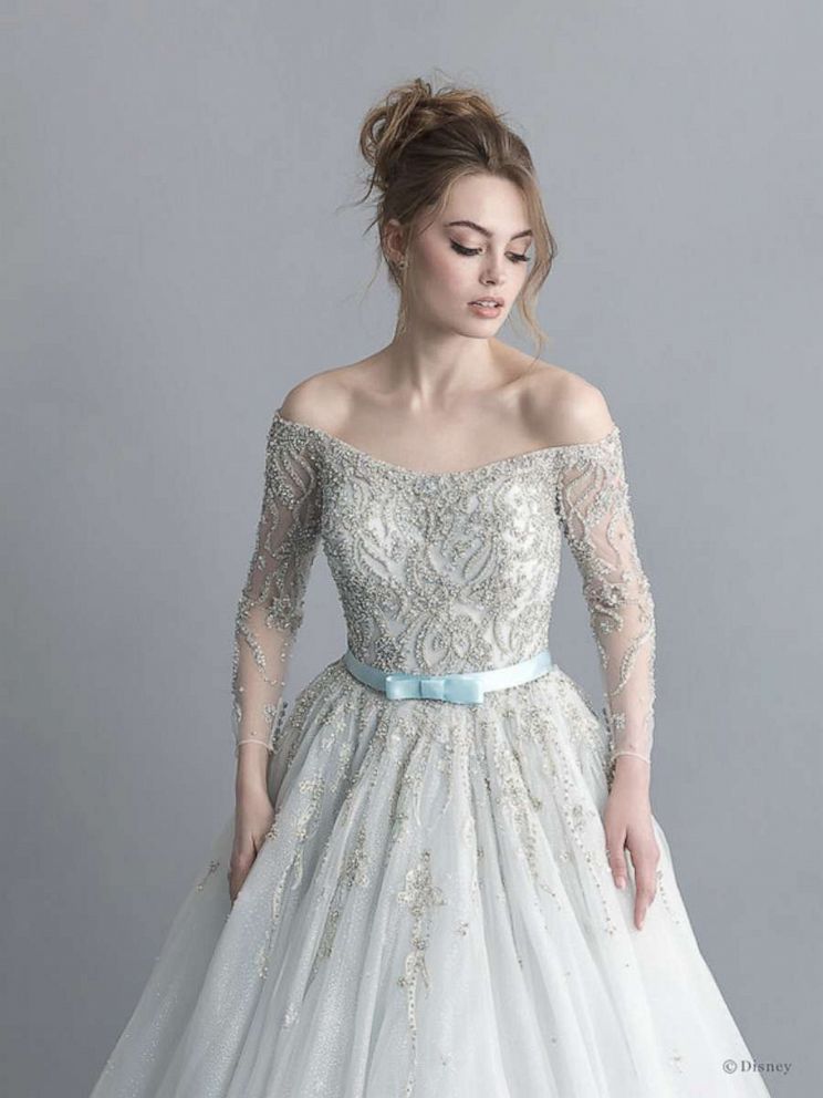 PHOTO: Disney Fairy Tale Weddings Collection: Cinderella