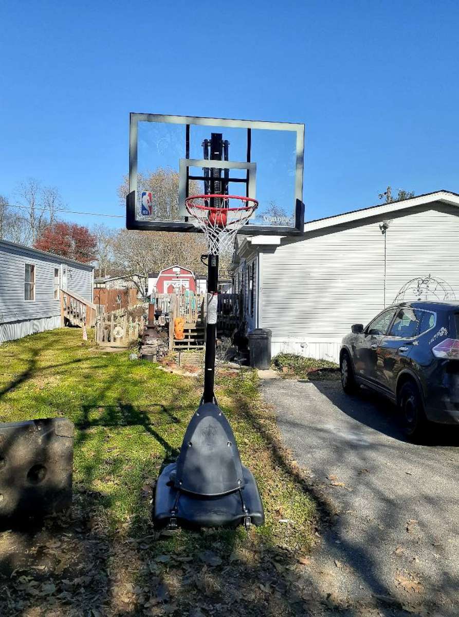 PHOTO: Basketball hoop gifted to family by FedEx driver.