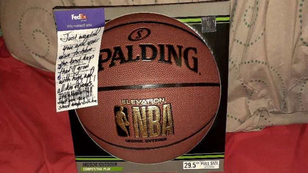 PHOTO: Mother said a FedEx driver surprised her son with a new basketball hoop.