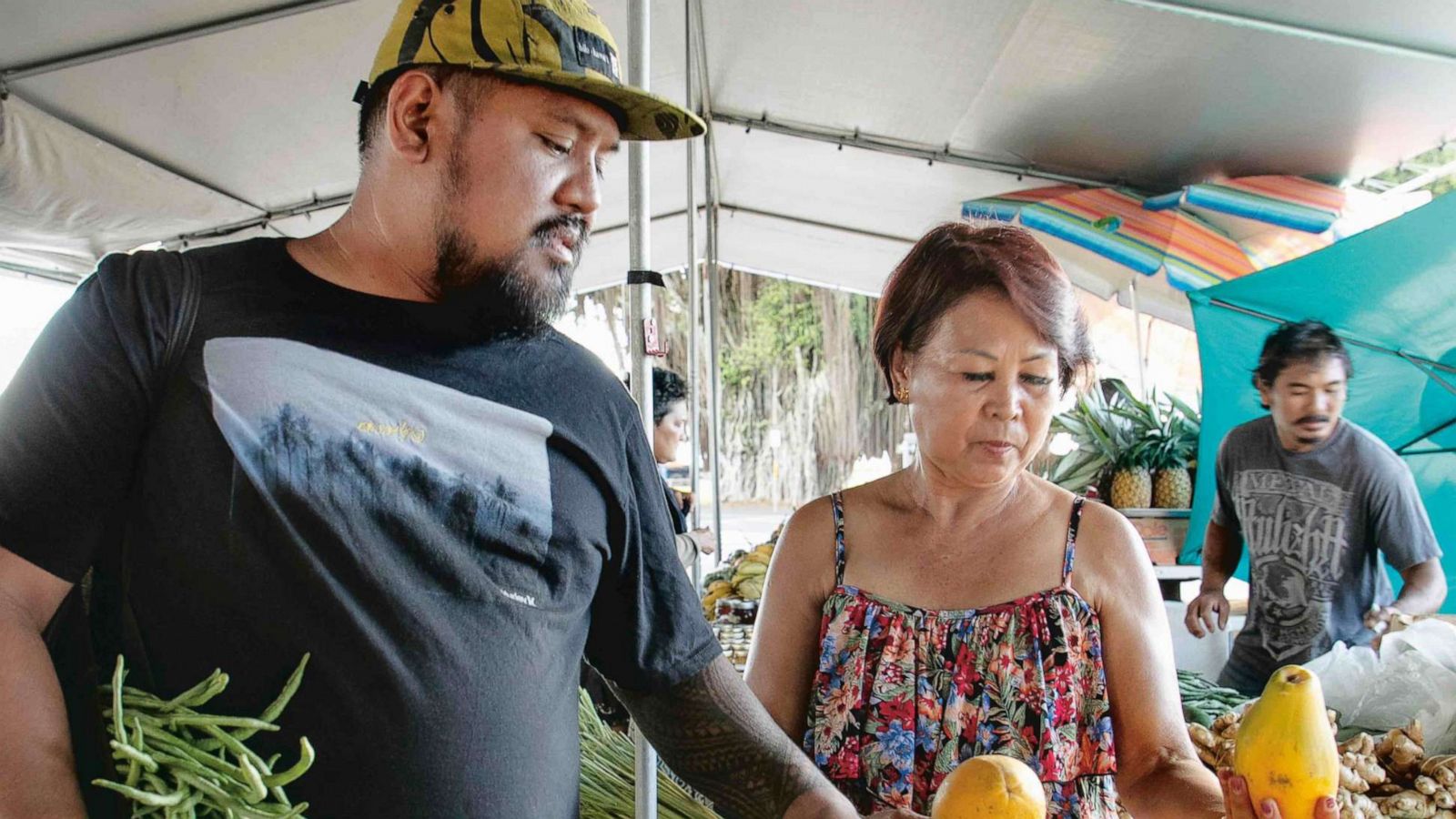 PHOTO: Chef Sheldon Simeon at the farmer's market in Hilo, Hawaii.