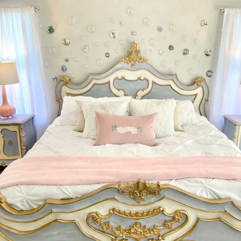 VIDEO: This mom transformed every room in her home into a Disney theme