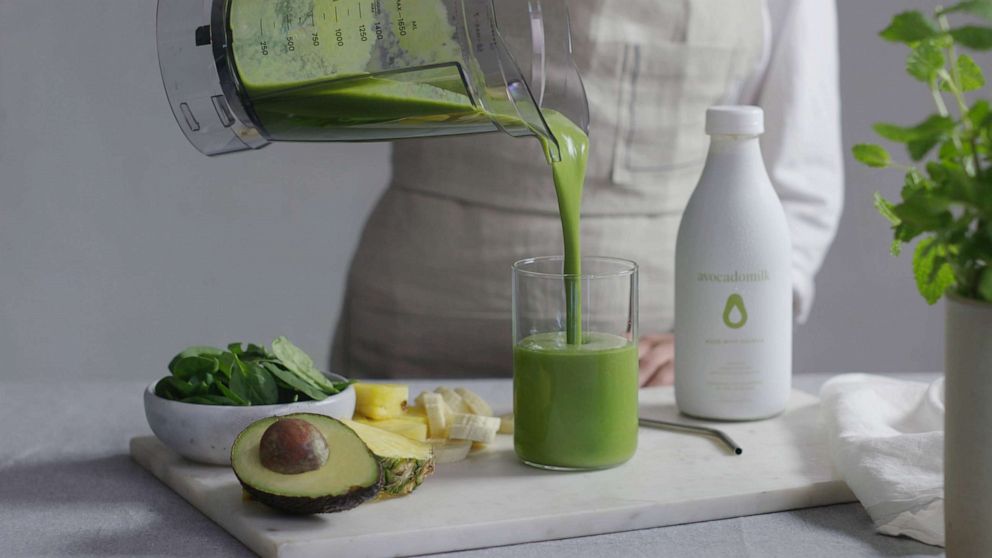 PHOTO: Avocadomilk used in a green detox smoothie.