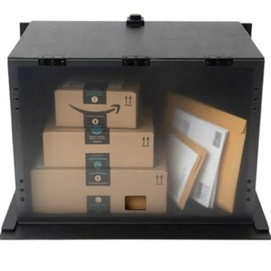 PHOTO: Davymat: Delivery Locker