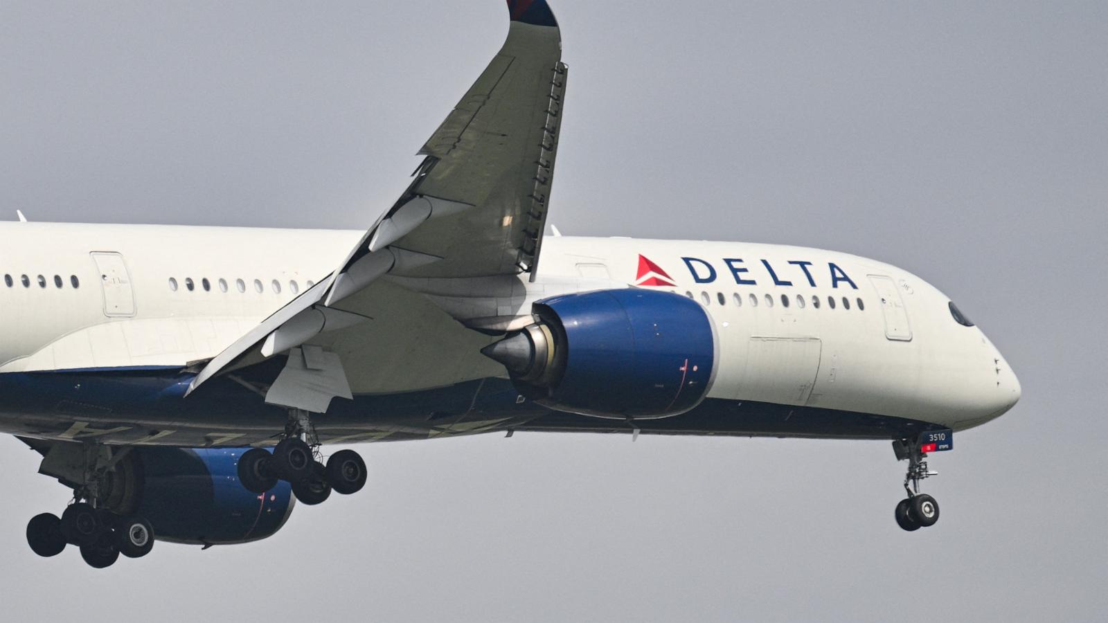An Airbus A350-941 of Delta Airlines prepares to land in Shanghai on April 16, 2025.