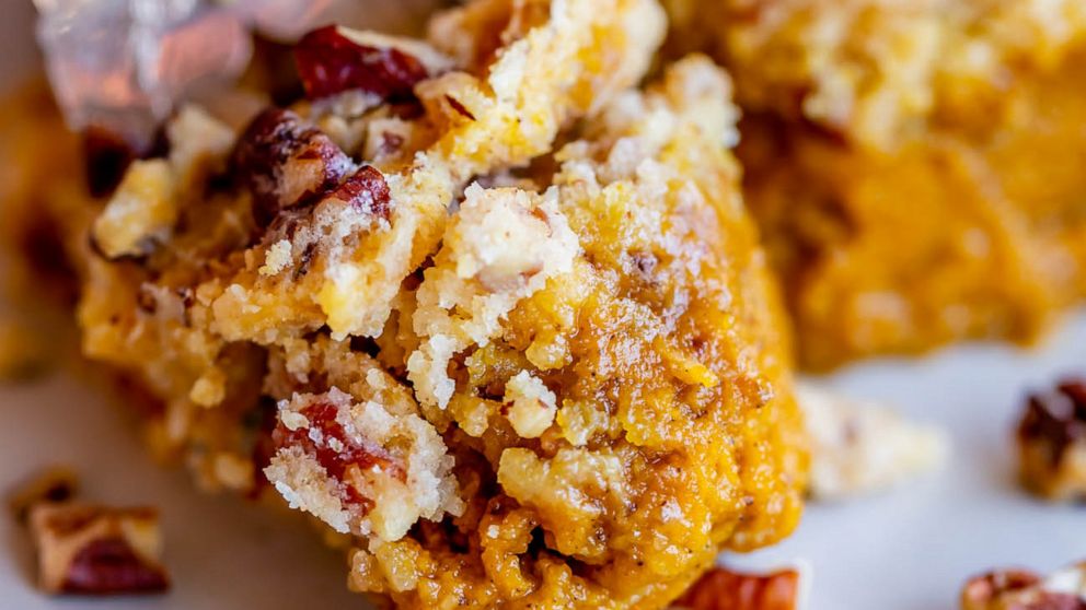 easy-pumpkin-dump-cake-video-the-girl-who-ate-everything