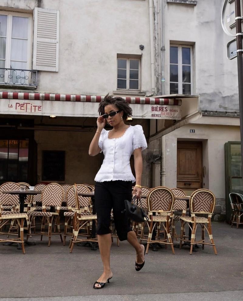 PHOTO: Elle Delphine.