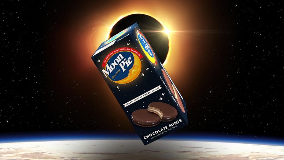 PHOTO: New limited-edition MoonPie cookies to celebrate the solar eclipse.