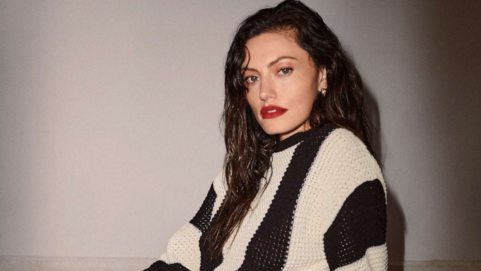 PHOTO: Phoebe Tonkin is the face of Anthropologie 2023 Fall campaign