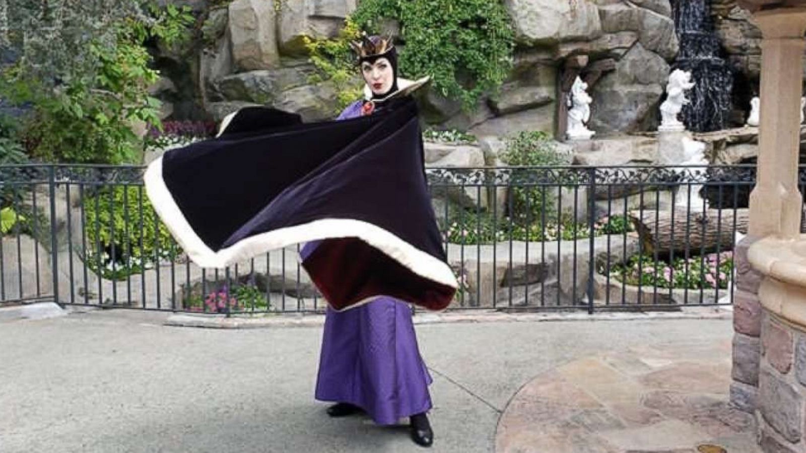 PHOTO: We love this Evil Queen vamping for the camera at Disneyland.