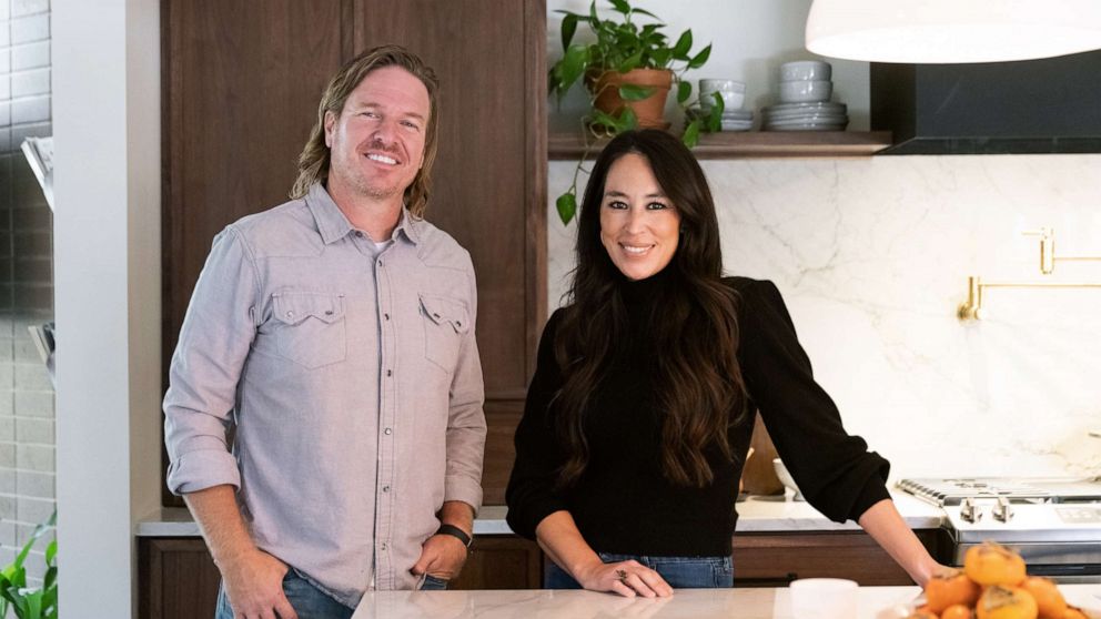 VIDEO: Chip and Joanna Gaines give preview of new Magnolia Network