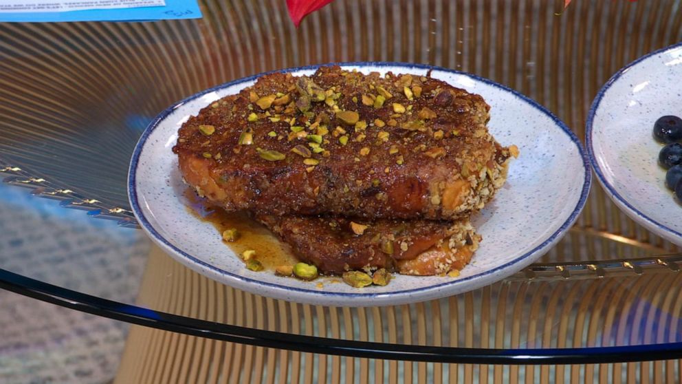 PHOTO: Baklava French toast made from Jesse Tyler Ferguson and Julie Tanous' new cookbook "Food Between Friends."
