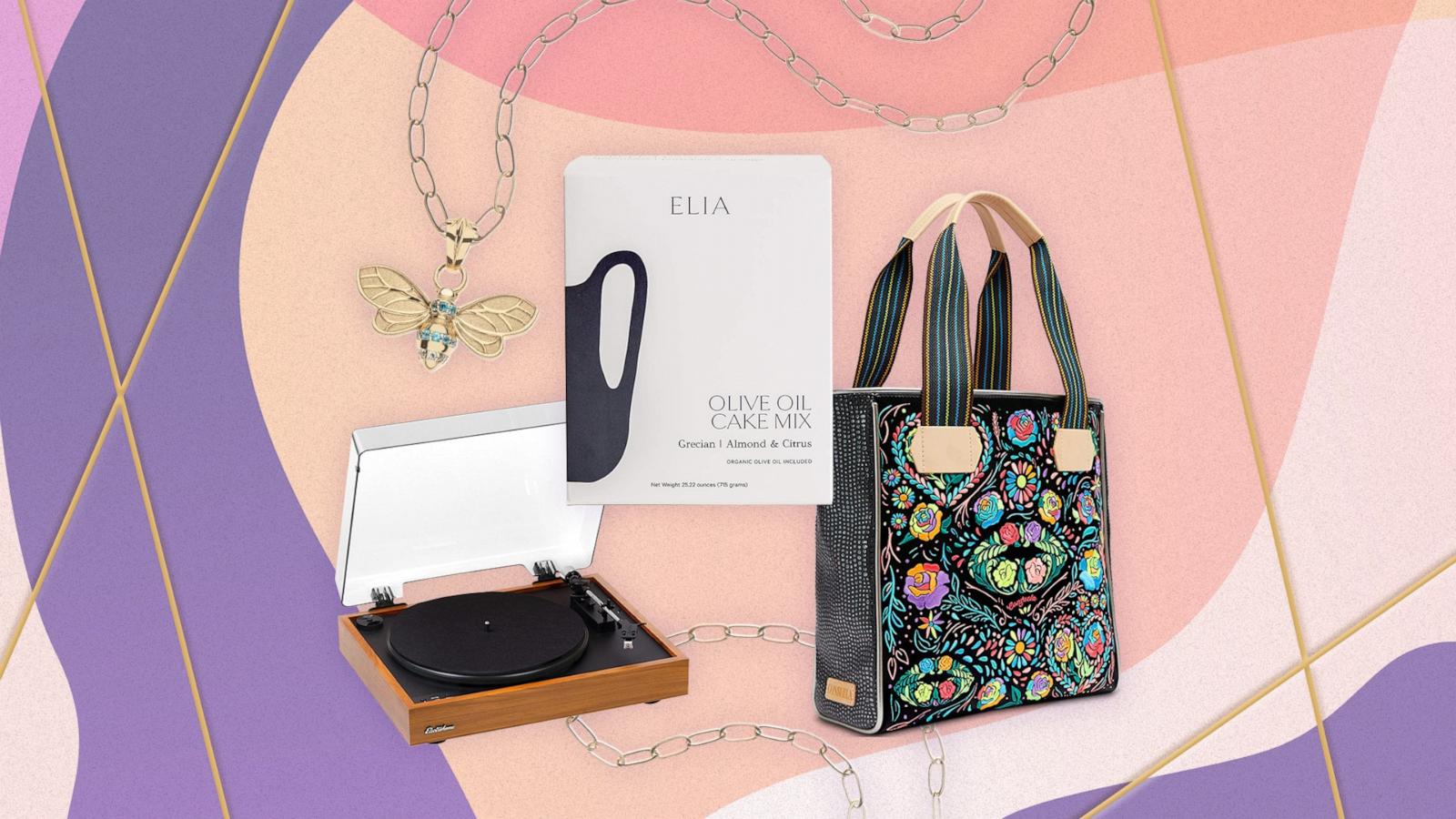 PHOTO: Shop best friend gifts for every occasion