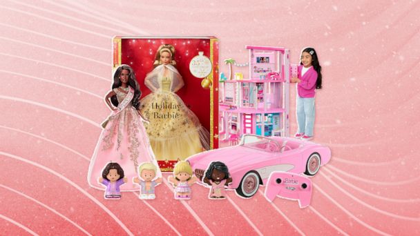 Woman creates her own 'Barbieland' with doll collection