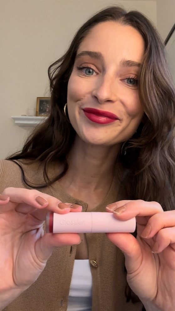 VIDEO: I tried 27 different red lipsticks. Here's what I found