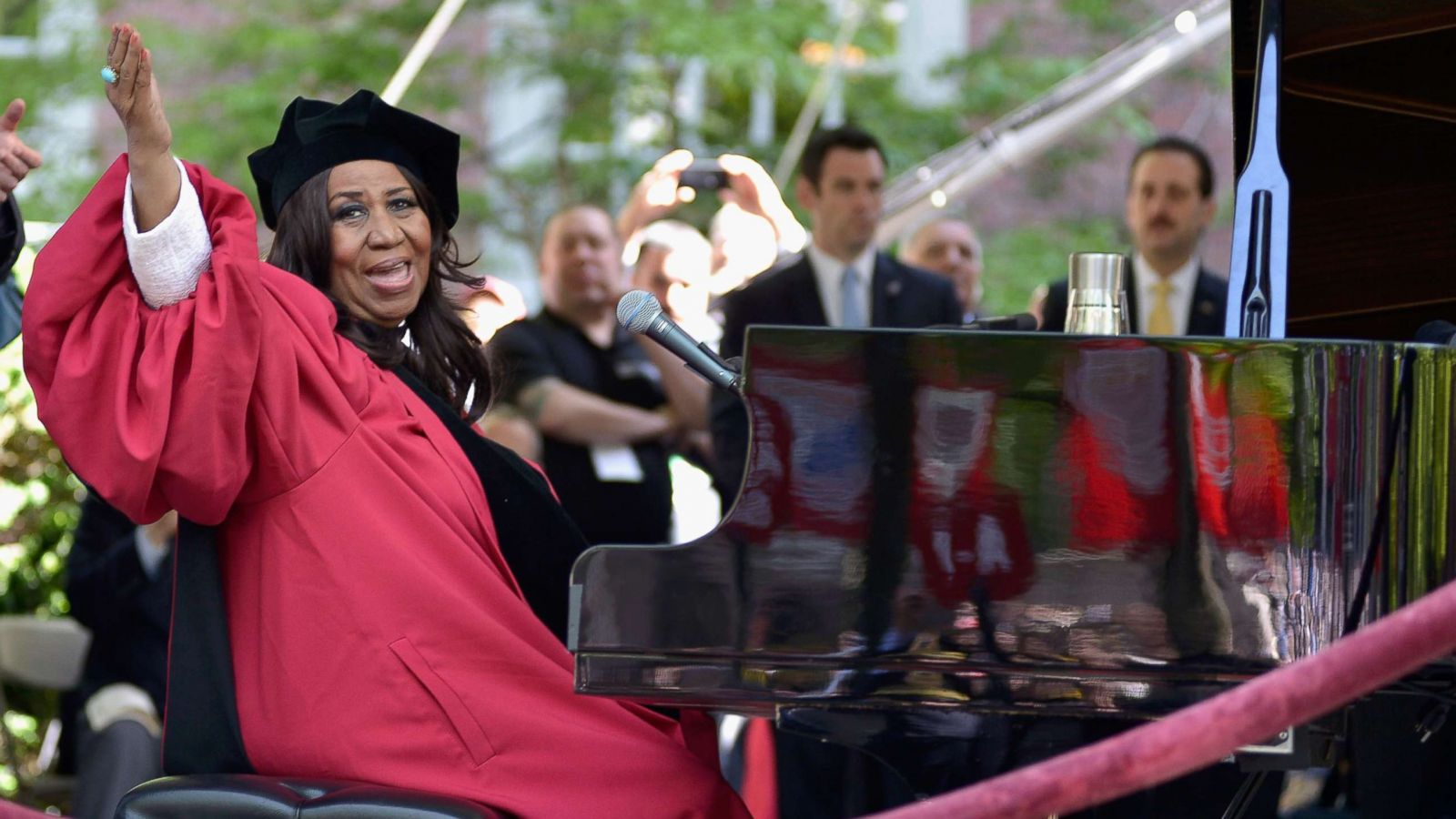 PHOTO: Honorary Degree Recipient Aretha Franklin sings the National Anthem at the opening of the 363rd Commencement Ceremony at Harvard University, on May 29, 2014, in Cambridge, Mass.