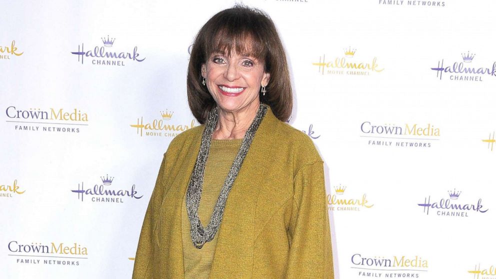 PHOTO: Actress Valerie Harper arrives at the Hallmark Channel & Hallmark Movie Channel 2014 Winter TCA Party, Jan. 11, 2014, at The Huntington Library and Gardens in San Marino, Calif.