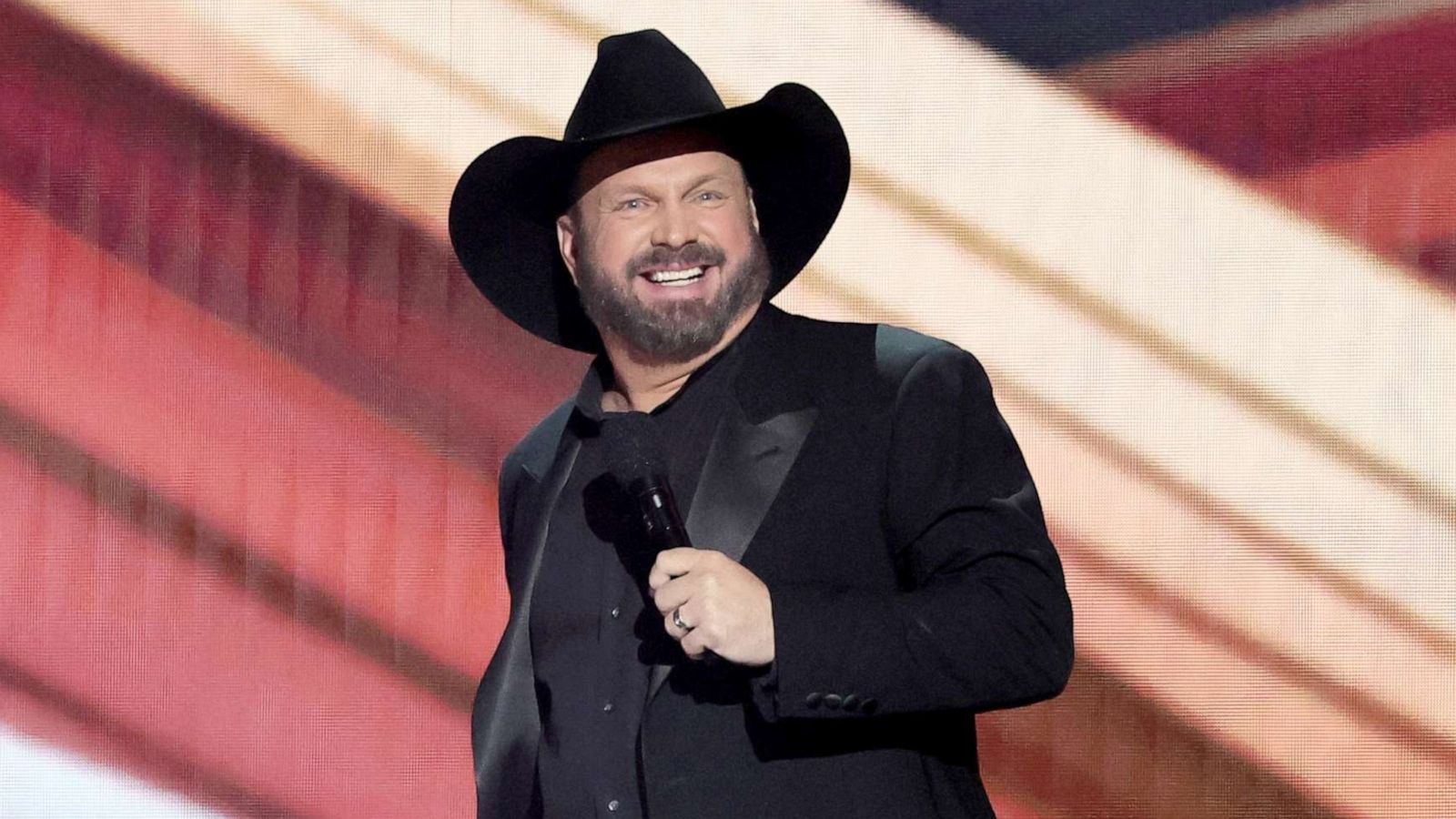 Garth Brooks talks new music, launching Tailgate Radio and more