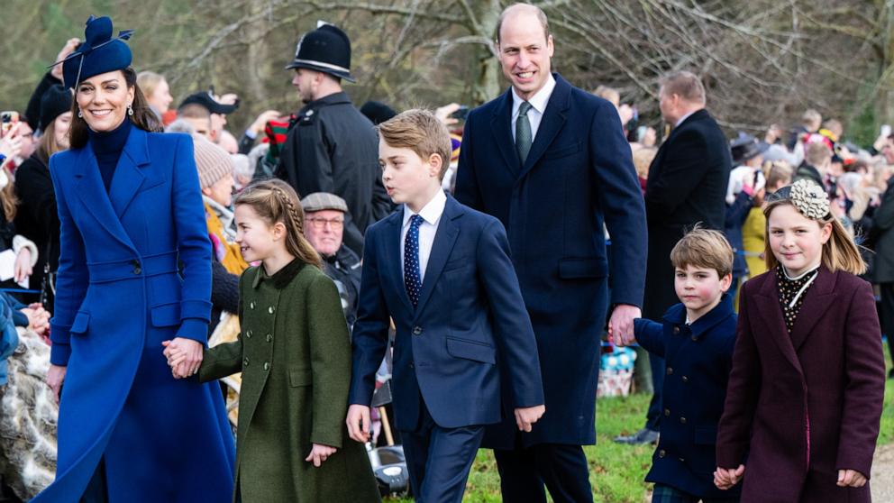 PHOTO: The British Royal Family Attend The Christmas Morning Service
