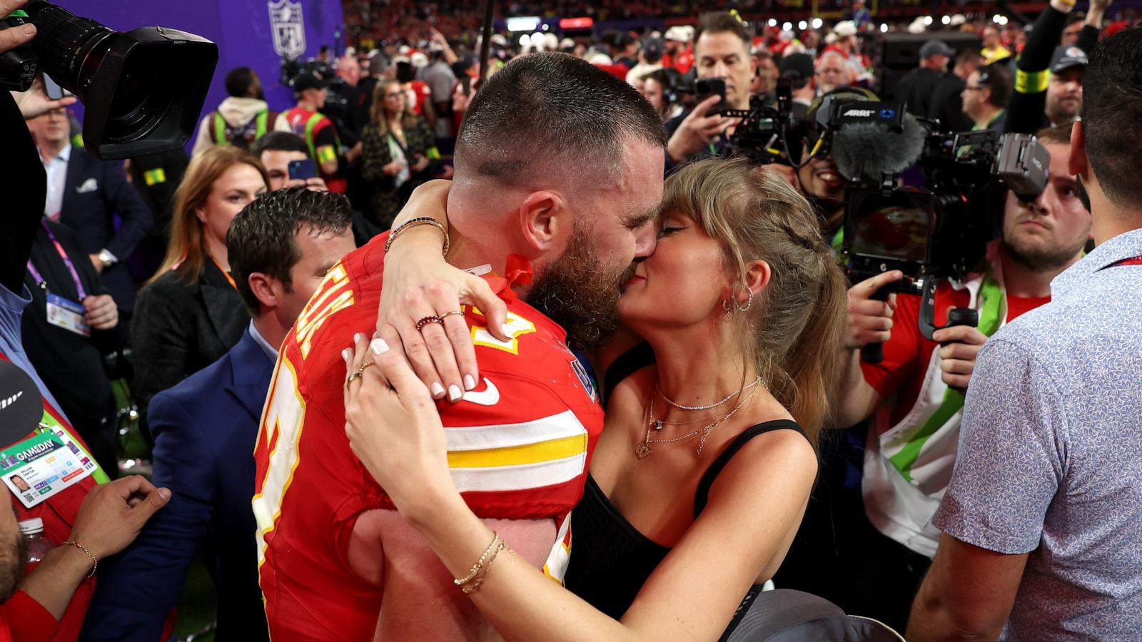 PHOTO: Super Bowl LVIII - San Francisco 49ers v Kansas City Chiefs