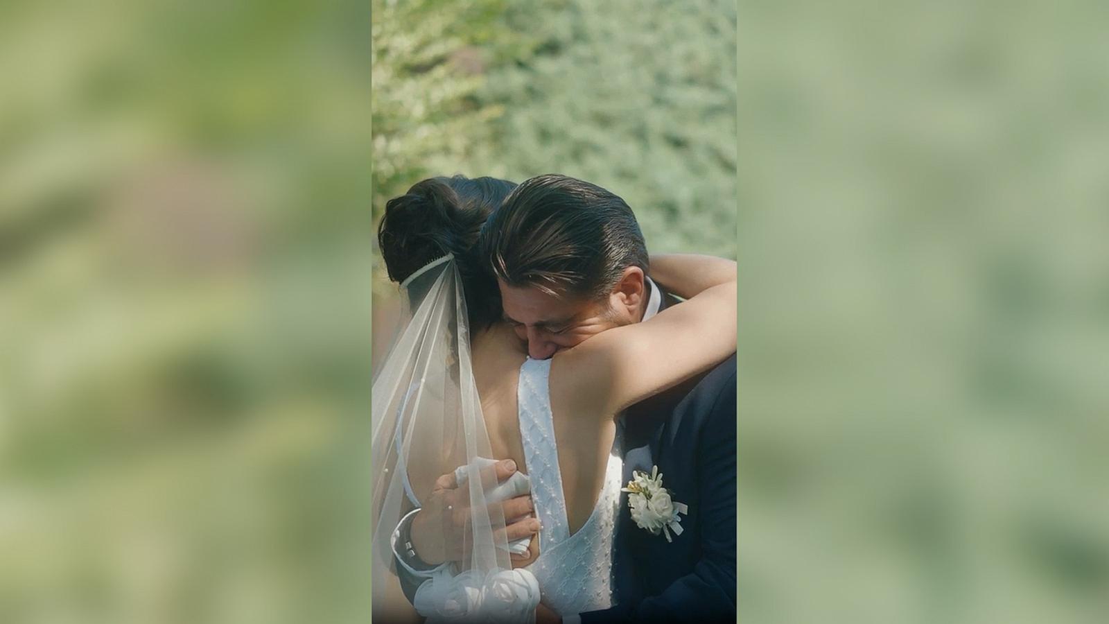 PHOTO: At her wedding, Grace Mixon surprised her father Chad Mixon by wearing her late mother’s wedding dress.