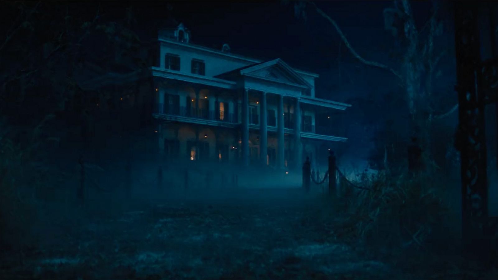 PHOTO: The haunted mansion is shown in the trailer for the upcoming Disney film "Haunted Mansion."