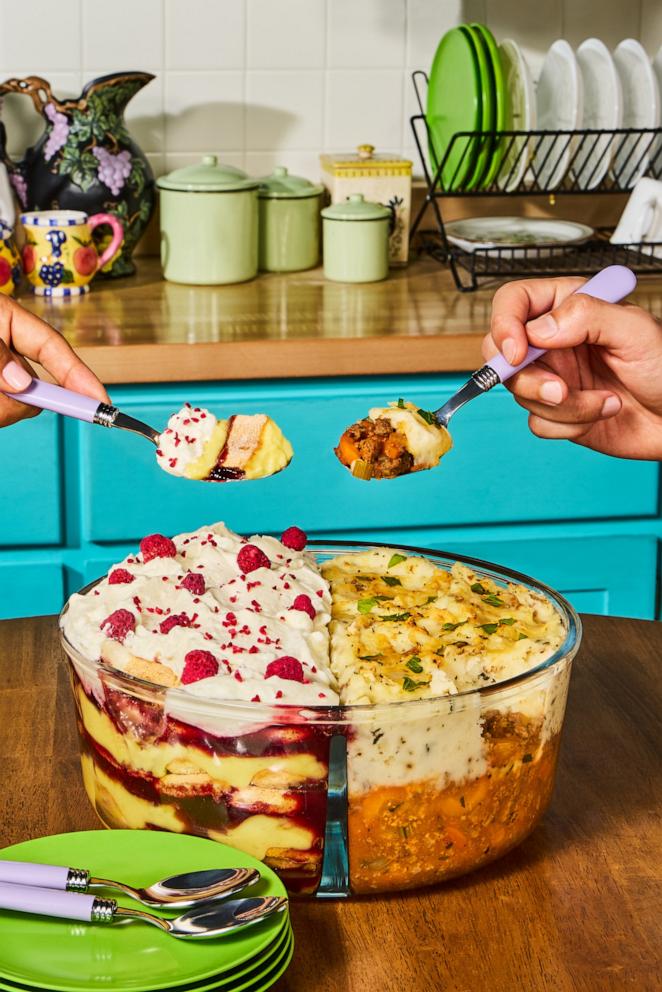 PHOTO: HelloFresh created a limited-edition meal kit inspired by the "Friend's" Thanksgiving episode where Rachel makes a trifle.