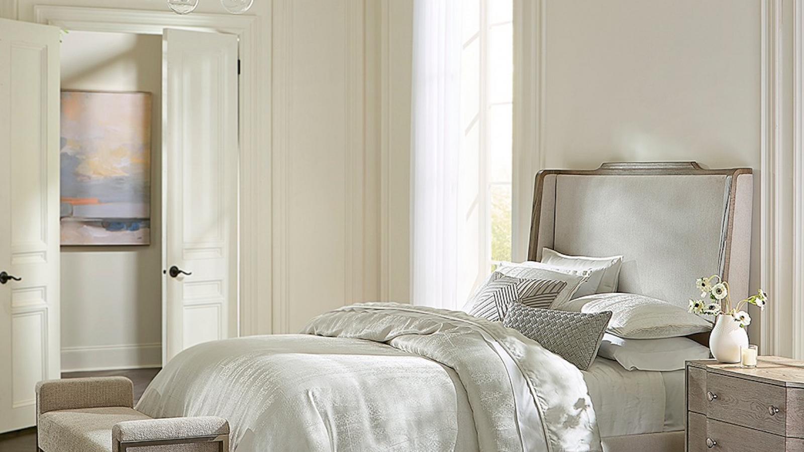 PHOTO: Hotel Bedding Collection Macy's
