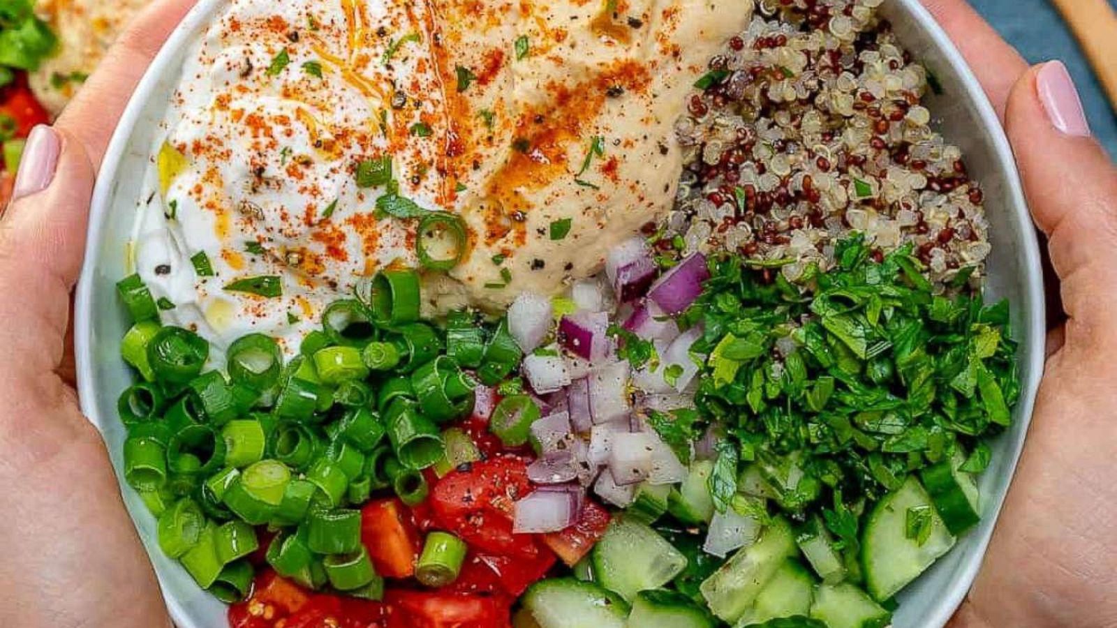 PHOTO: A healthy hummus and quinoa veggie bowl.