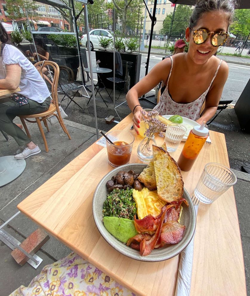 PHOTO: Kayla Klinge enjoys brunch with a friend at Banter in New York City.