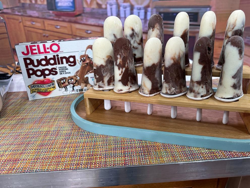 PHOTO: Chocolate vanilla swirl pudding pops. 