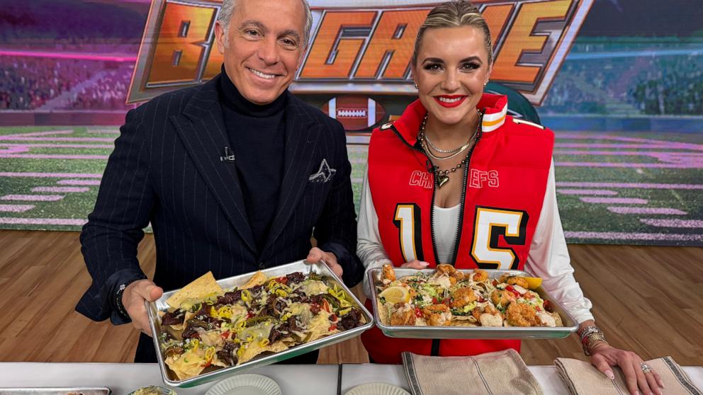 PHOTO: Chefs Geoffrey Zakarian and Kelsey Barnard Clark join "GMA" ahead of Super Bowl Sunday with two nacho recipes.