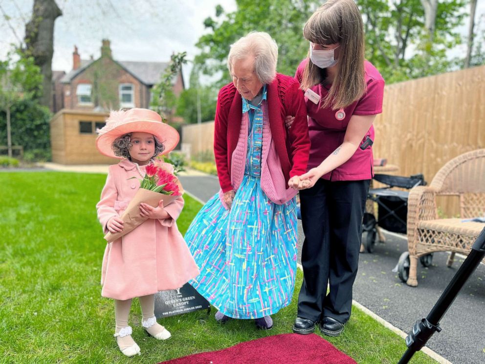 PHOTO: Isla Bates, 3, dressed as Queen Elizabeth to mark the queen's Platinum Jubilee.