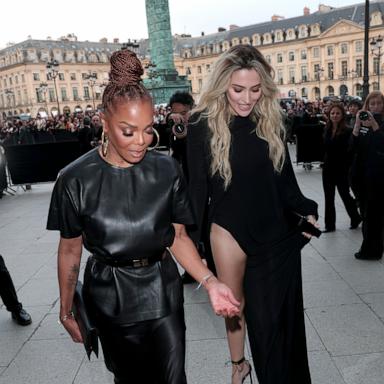 PHOTO: Janet Jackson and Paris Jackson arrive at the Tom Ford Spring / Summer 2026 as part of the Paris Fashion Week at Pavillon Vendome on October 01, 2025 in Paris, France. 