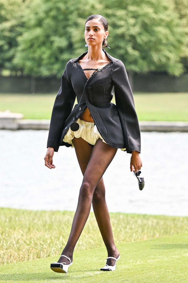 Eva Longoria Suits Up for Jacquemus Spring 2024 Show in Versailles – WWD