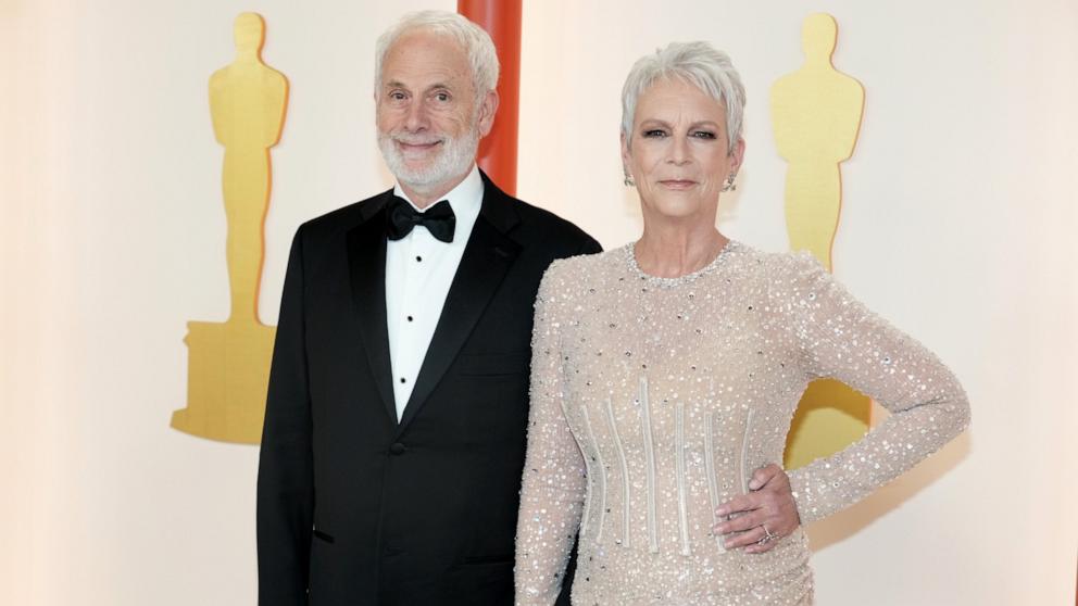 Jamie Lee Curtis celebrates 40th anniversary of her first date with husband Christopher Guest