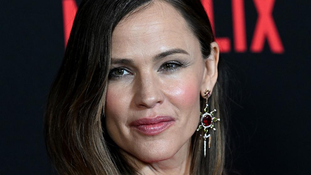 PHOTO: Jennifer Garner attends the Los Angeles premiere of Netflix's "Family Switch" at AMC The Grove 14 in Los Angeles, Nov. 29, 2023.